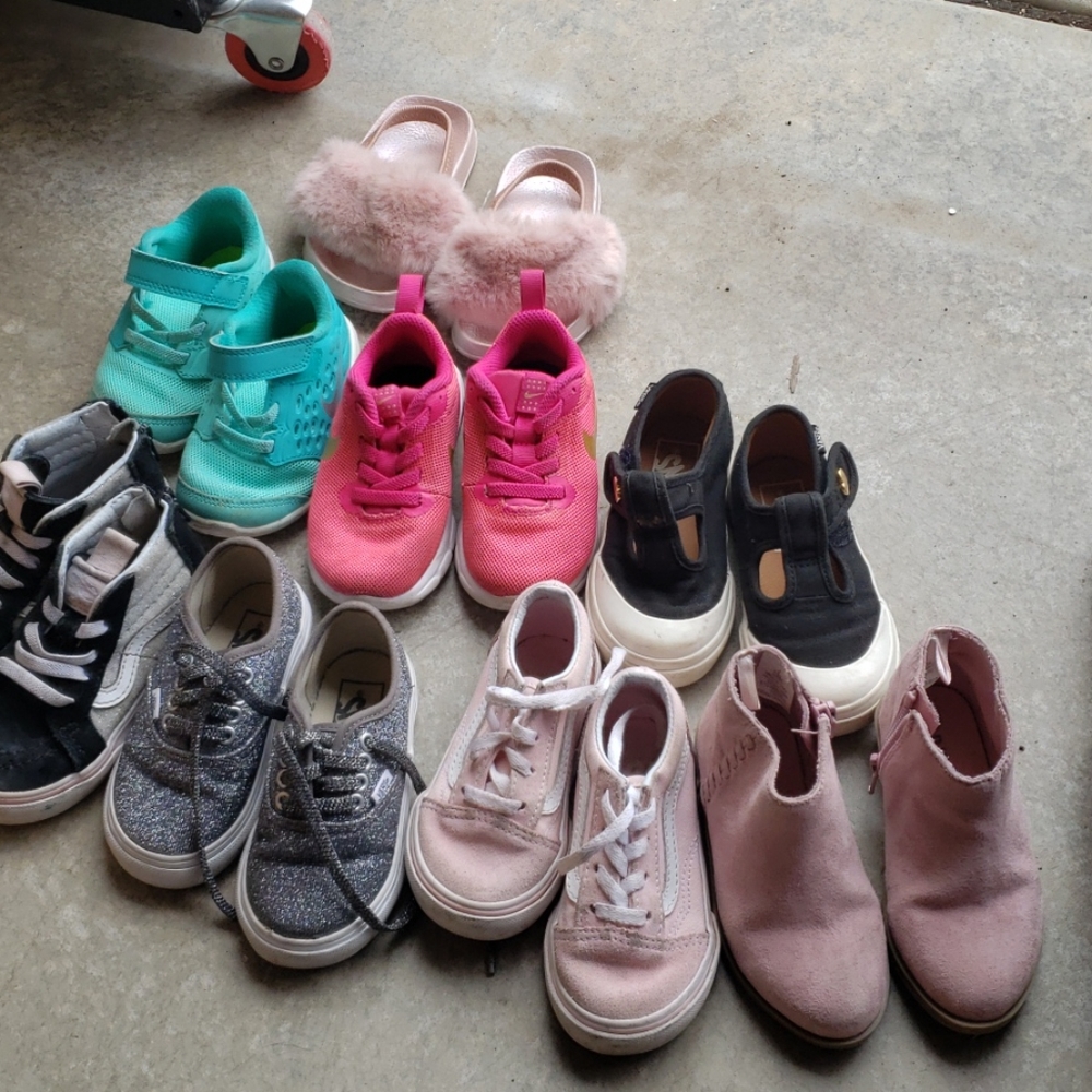Girls toddler shoes size 6